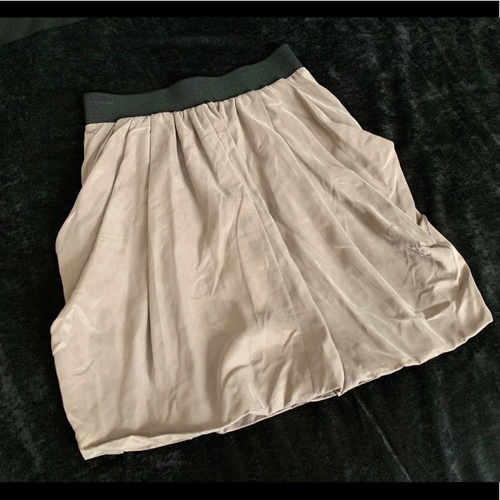 H&M Light Beige Skirt with Dark Waistband